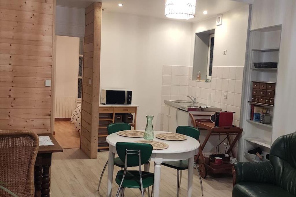 Appartement Cosy A 2 Pas Des Rues Pietonnes Chalon-sur-Saône Exterior foto